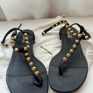 Balenciaga Women's Sandals in Black and Gold